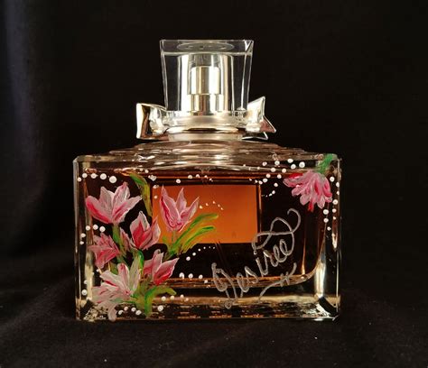 custom engraved perfume bottles.